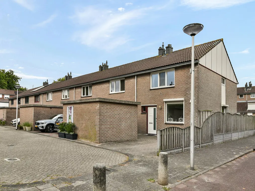 Strawinskystraat 17, SPIJKENISSE