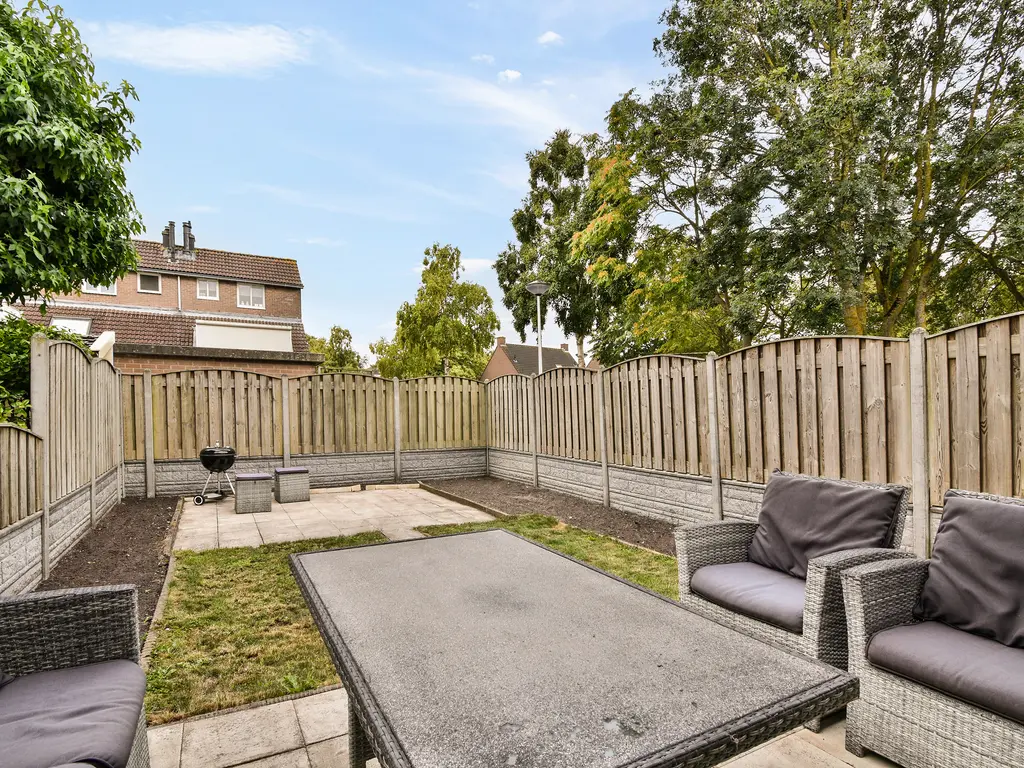 Strawinskystraat 17, SPIJKENISSE