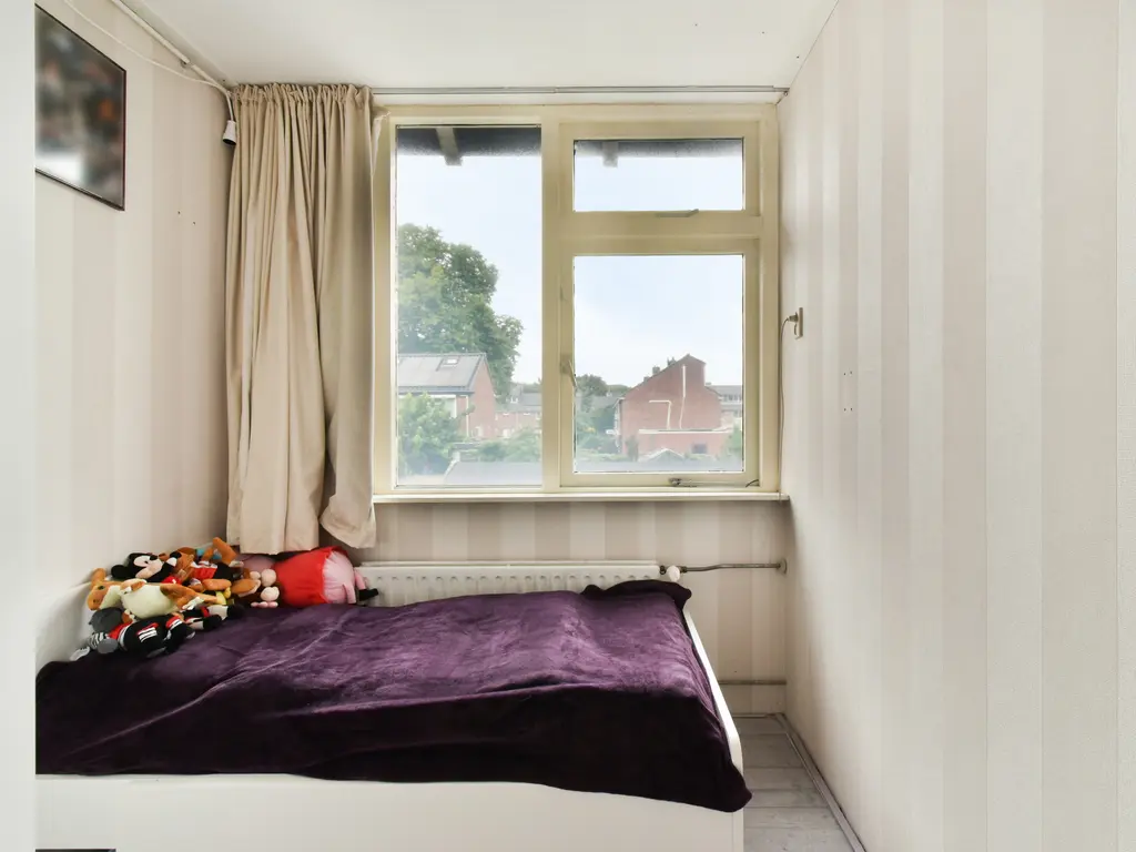 Fresiastraat 11, SPIJKENISSE