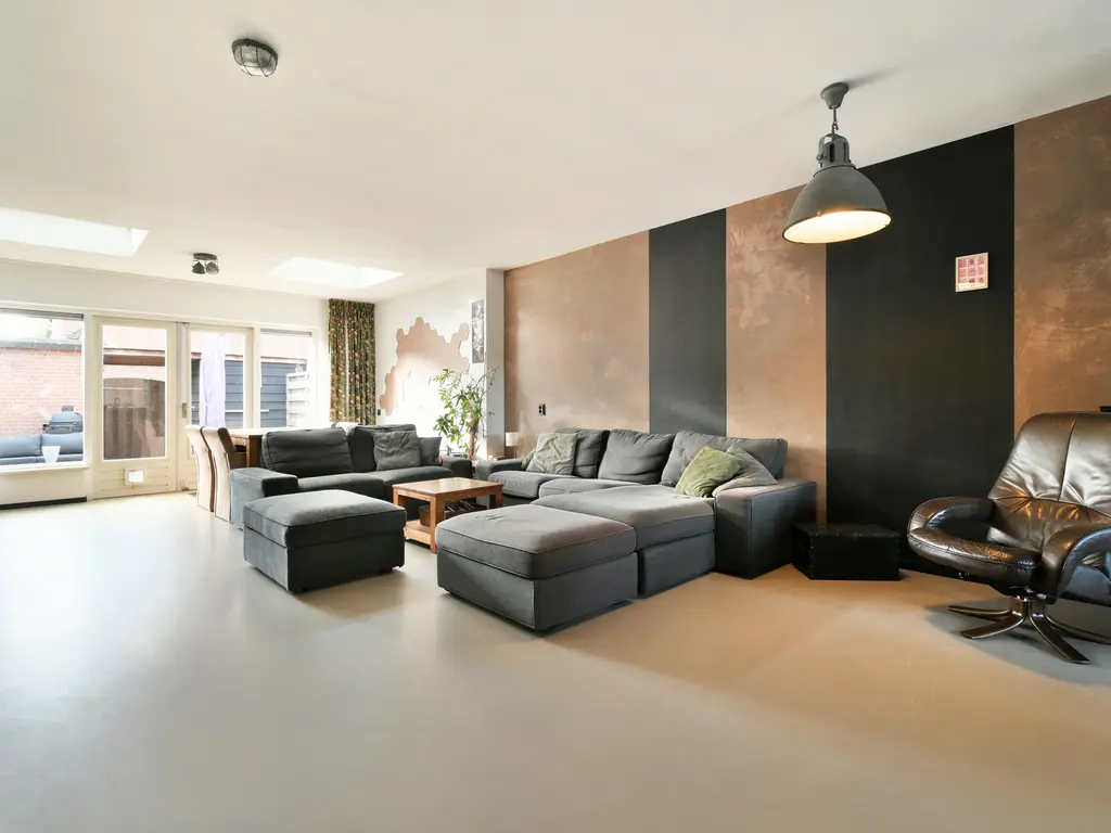 Symfonielaan 33, SPIJKENISSE