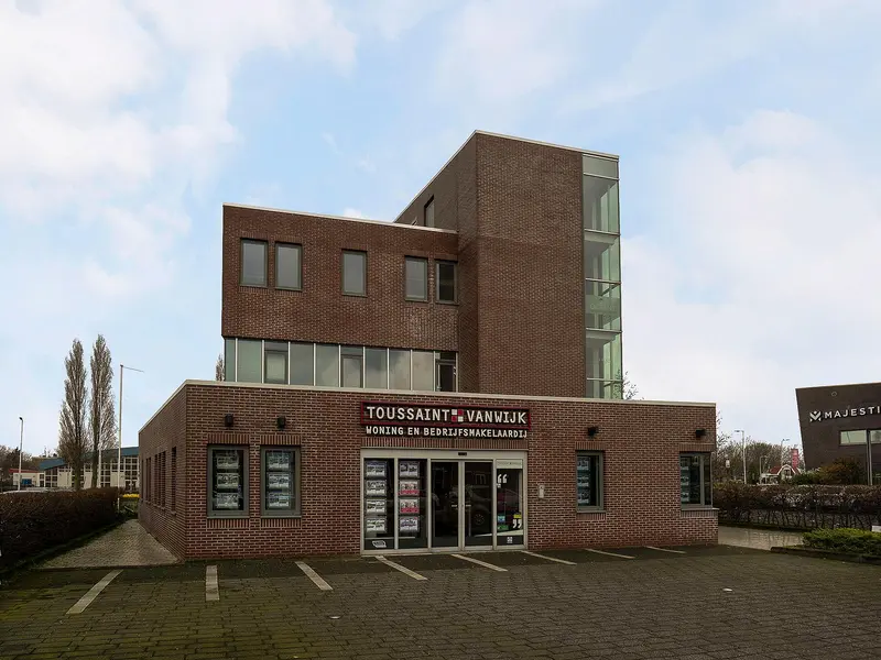 Jan Campertlaan 8, SPIJKENISSE