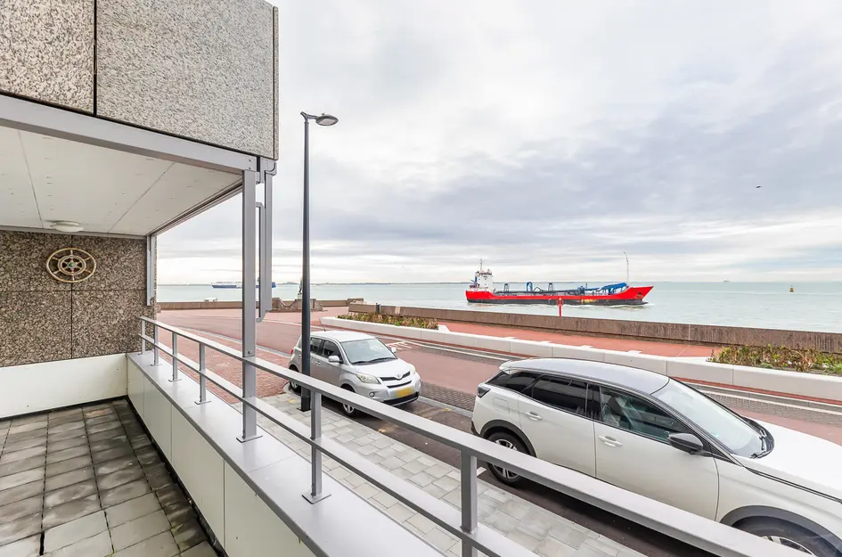 Boulevard De Ruyter 132