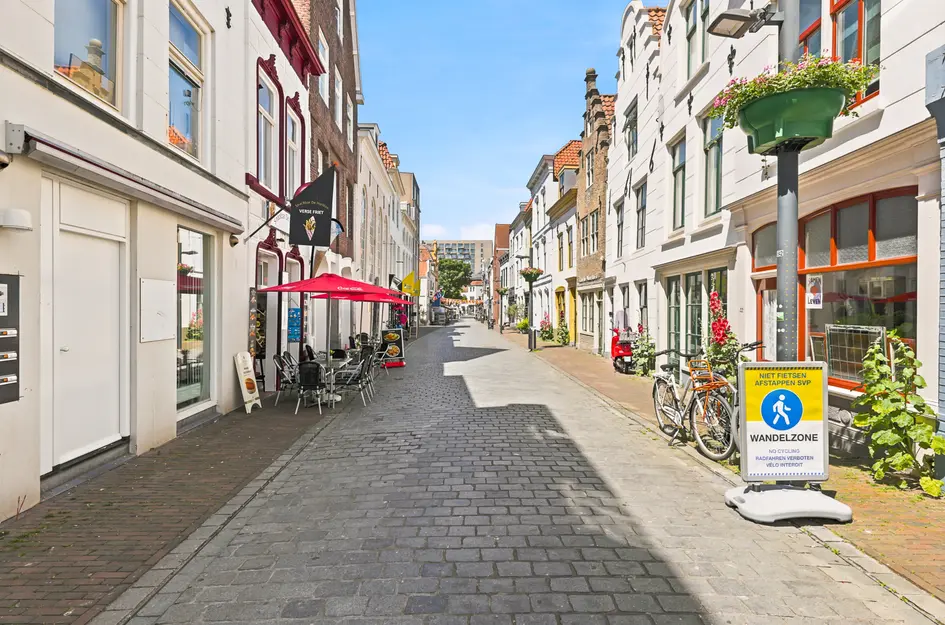 Walstraat 18