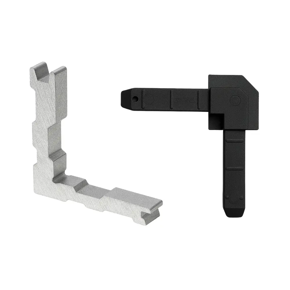 Window fly screen corner pieces
