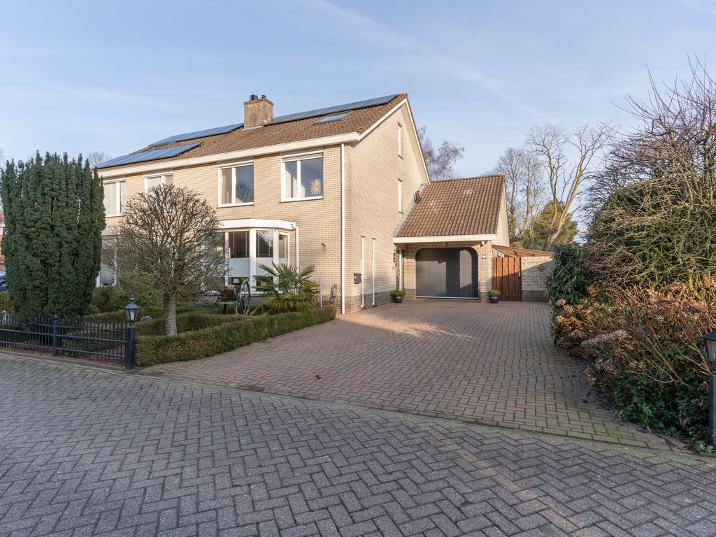 Jonkheer Sandberglaan 1B, Hierden