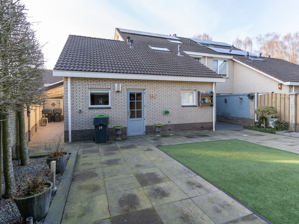 Jonkheer Sandberglaan 1B, Hierden