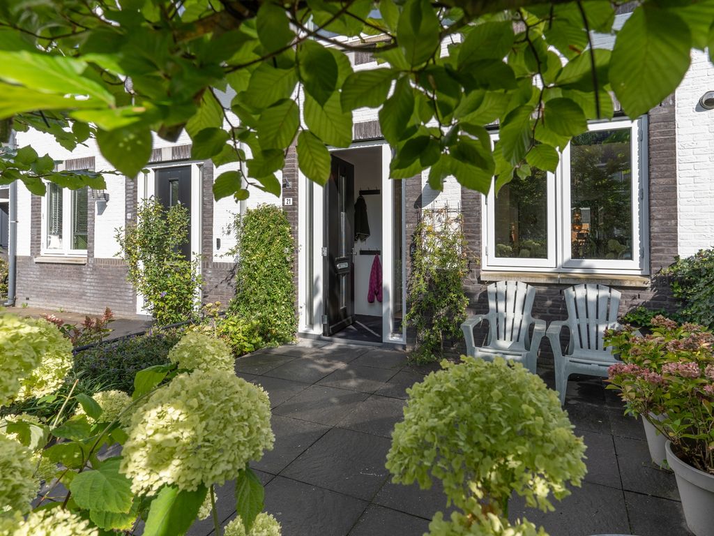 Tonnenbergerhout 21, Harderwijk