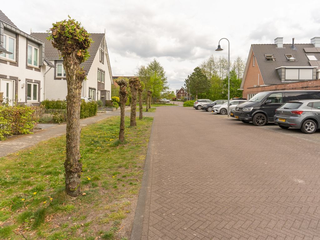 Tonnenbergerhout 21, Harderwijk
