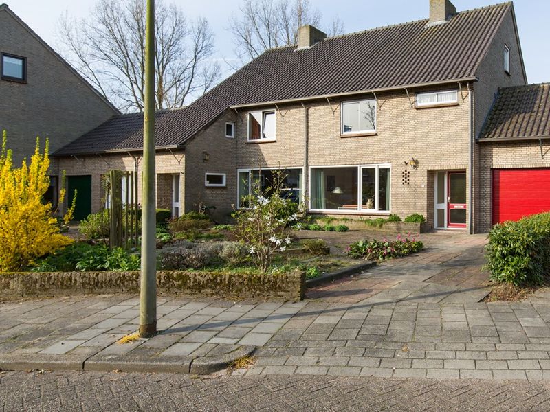 Mastmeen 33, Harderwijk