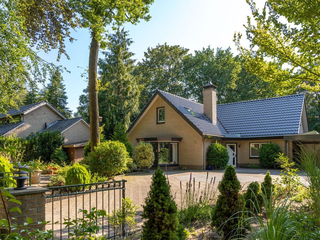 Brederodelaan 21, Ermelo