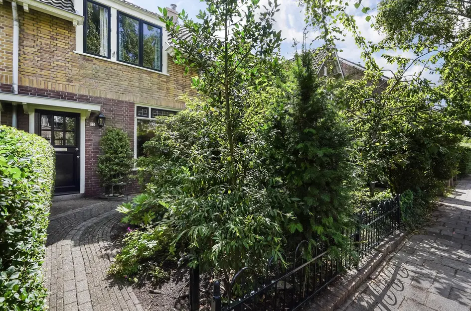 Theemsstraat 32