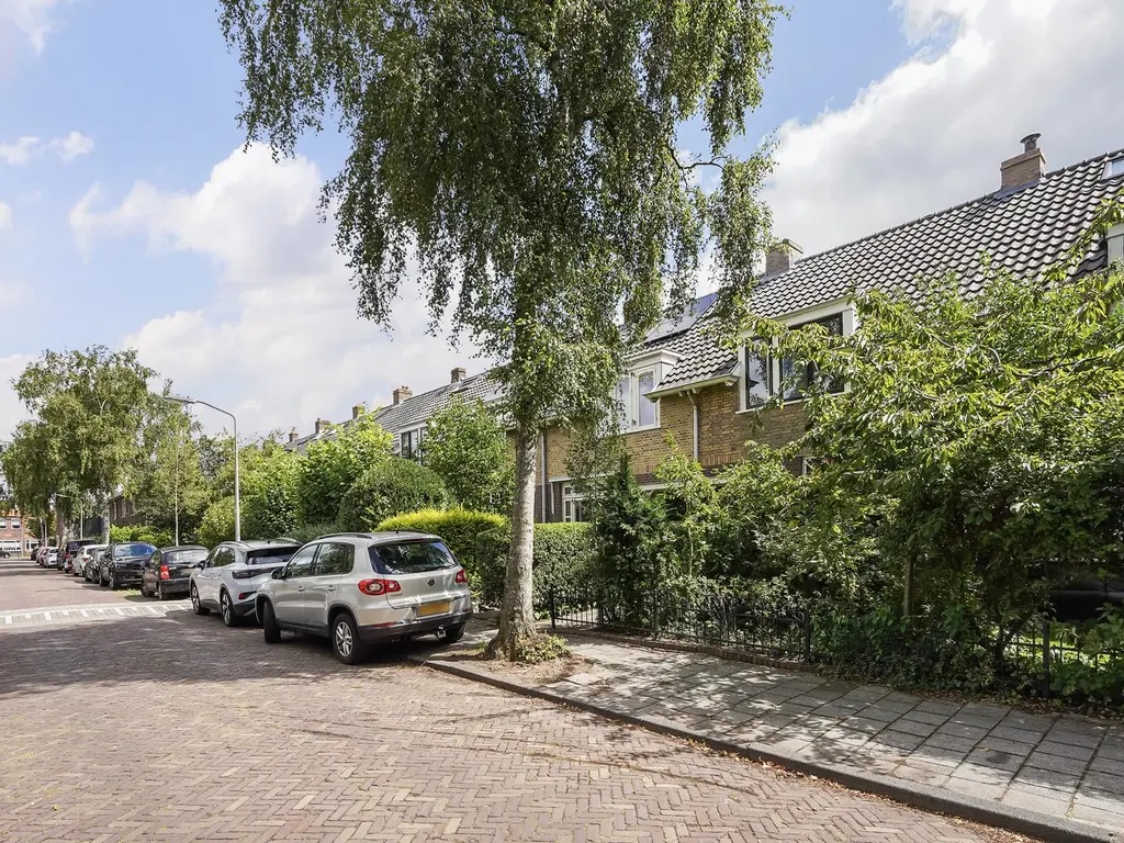 Theemsstraat 32, Haarlem