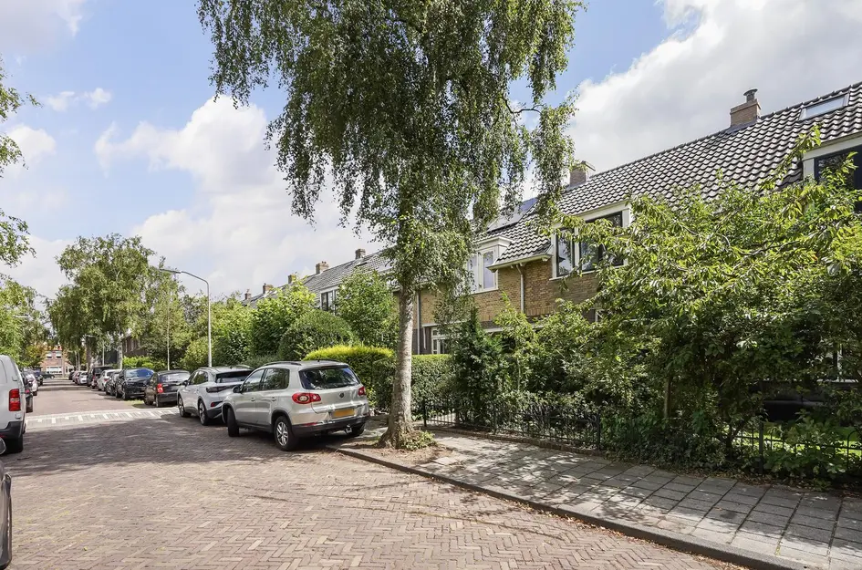 Theemsstraat 32