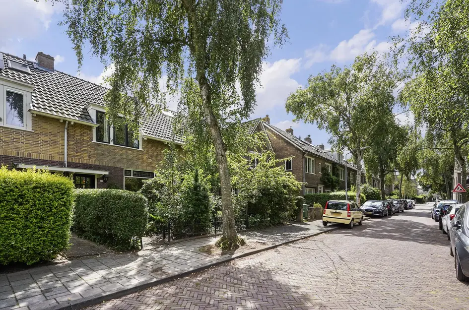 Theemsstraat 32