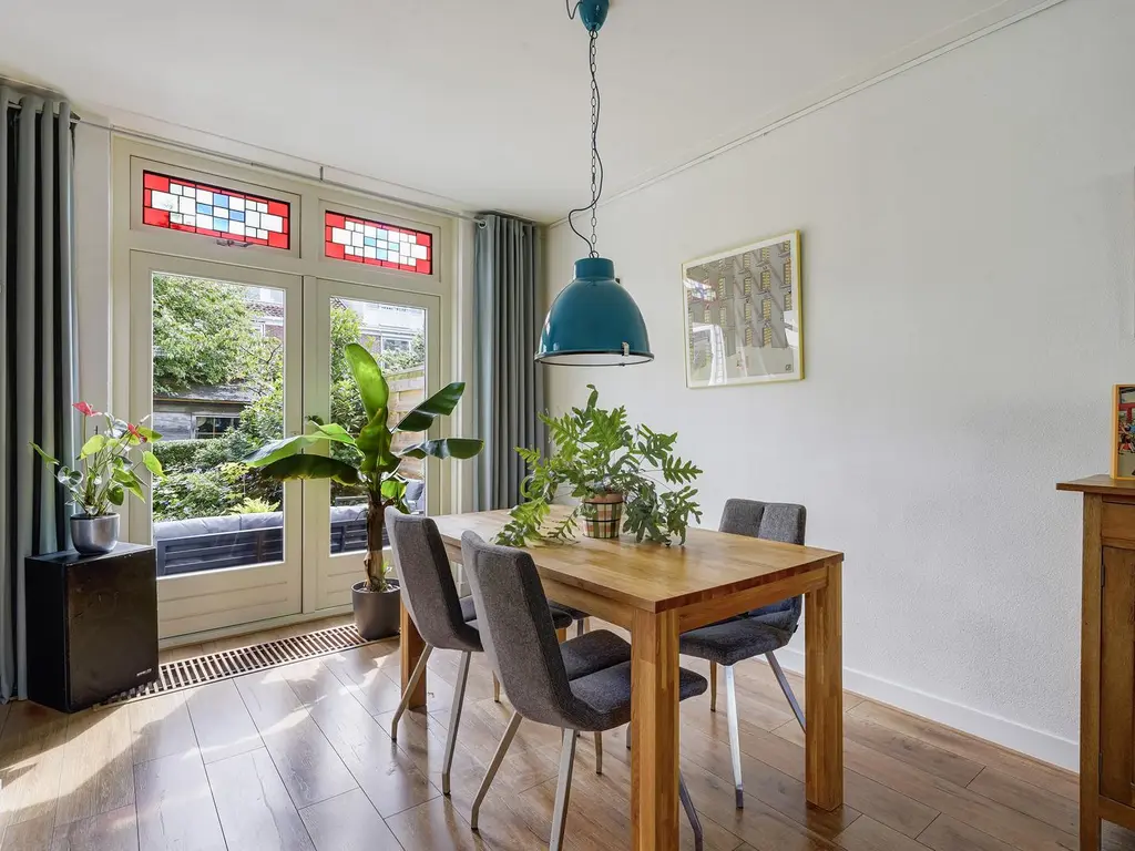 Theemsstraat 32, Haarlem