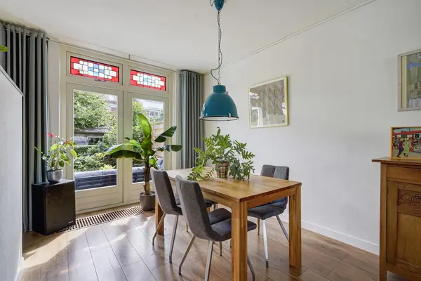 Theemsstraat 32