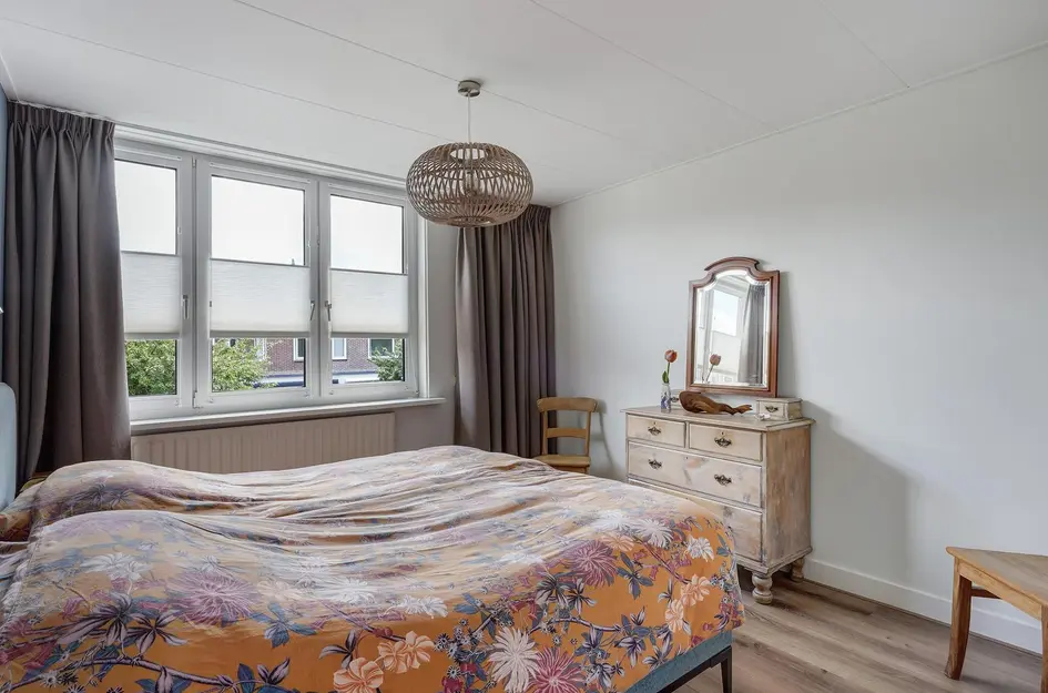 Theemsstraat 32