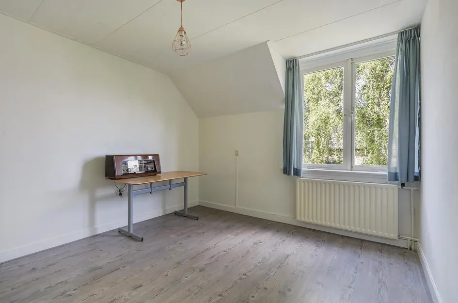 Theemsstraat 32