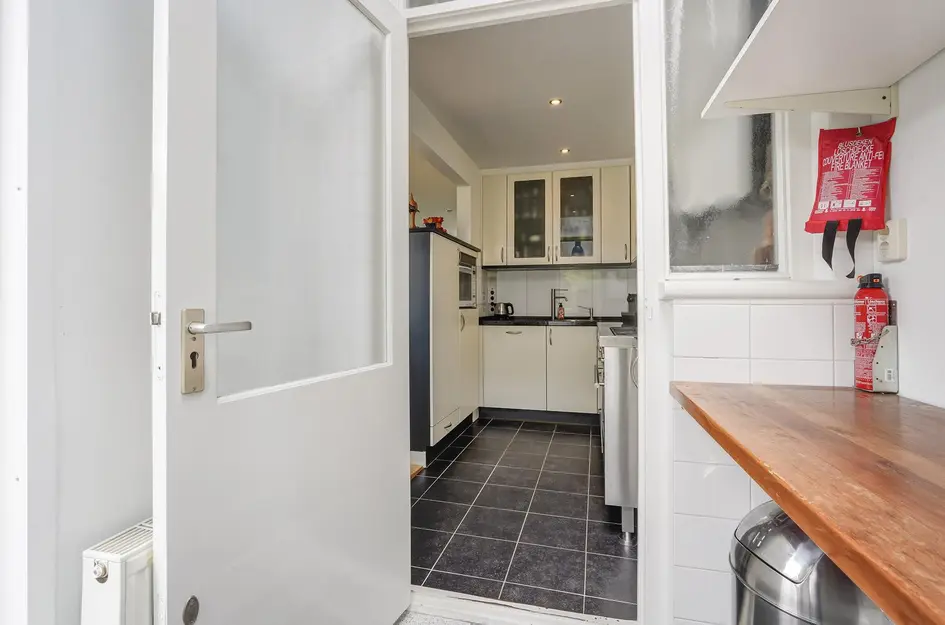 Theemsstraat 32