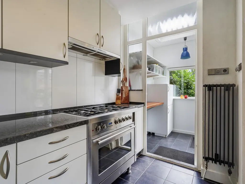 Theemsstraat 32, Haarlem