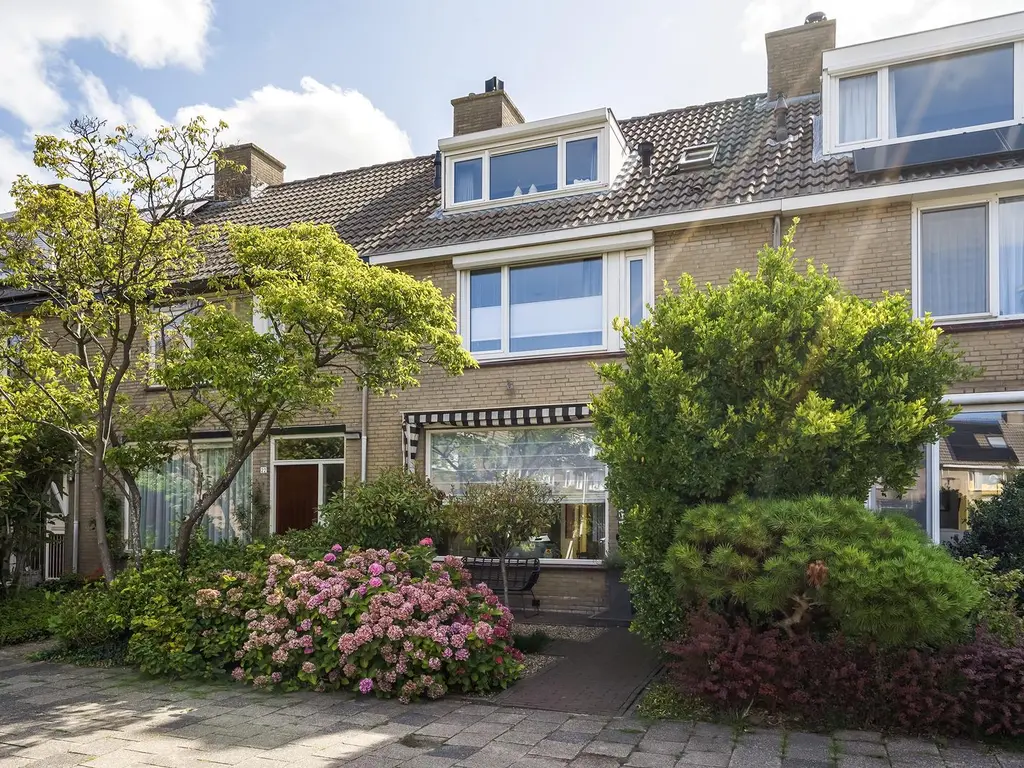 Vincent van Goghstraat 23, Lisse