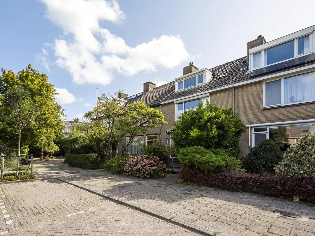 Vincent van Goghstraat 23, Lisse
