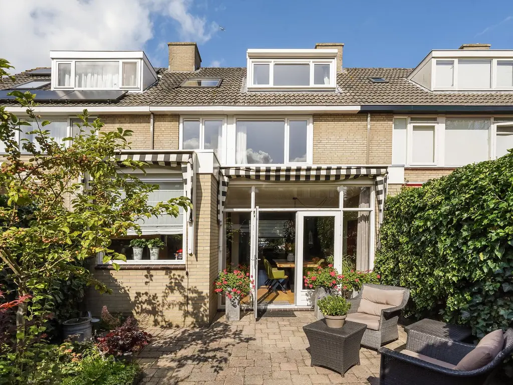 Vincent van Goghstraat 23, Lisse