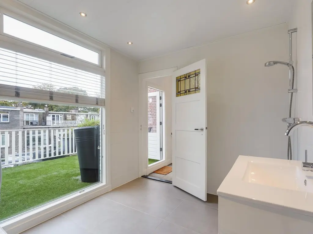 Ruychrocklaan 162, 'S-Gravenhage