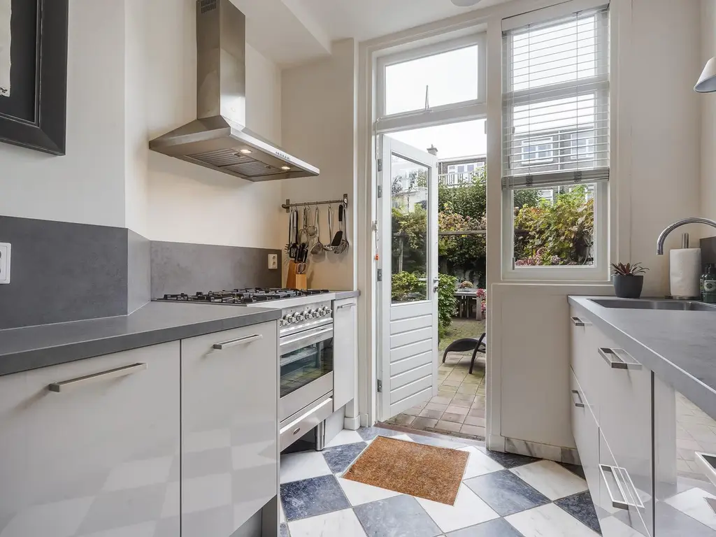 Ruychrocklaan 162, 'S-Gravenhage