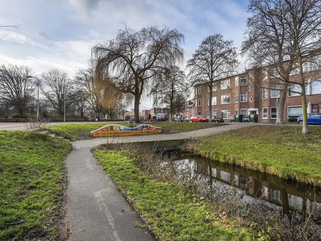 Mient 88, 'S-Gravenhage