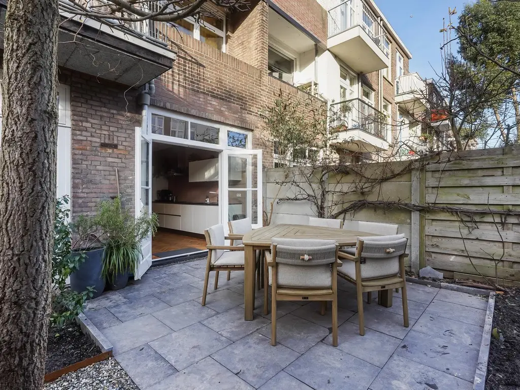 Mient 88, 'S-Gravenhage