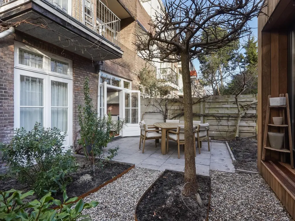 Mient 88, 'S-Gravenhage