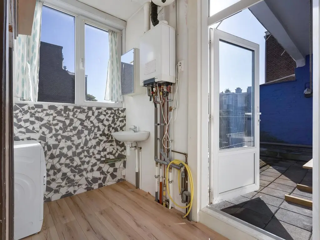 Fahrenheitstraat 699, 'S-Gravenhage