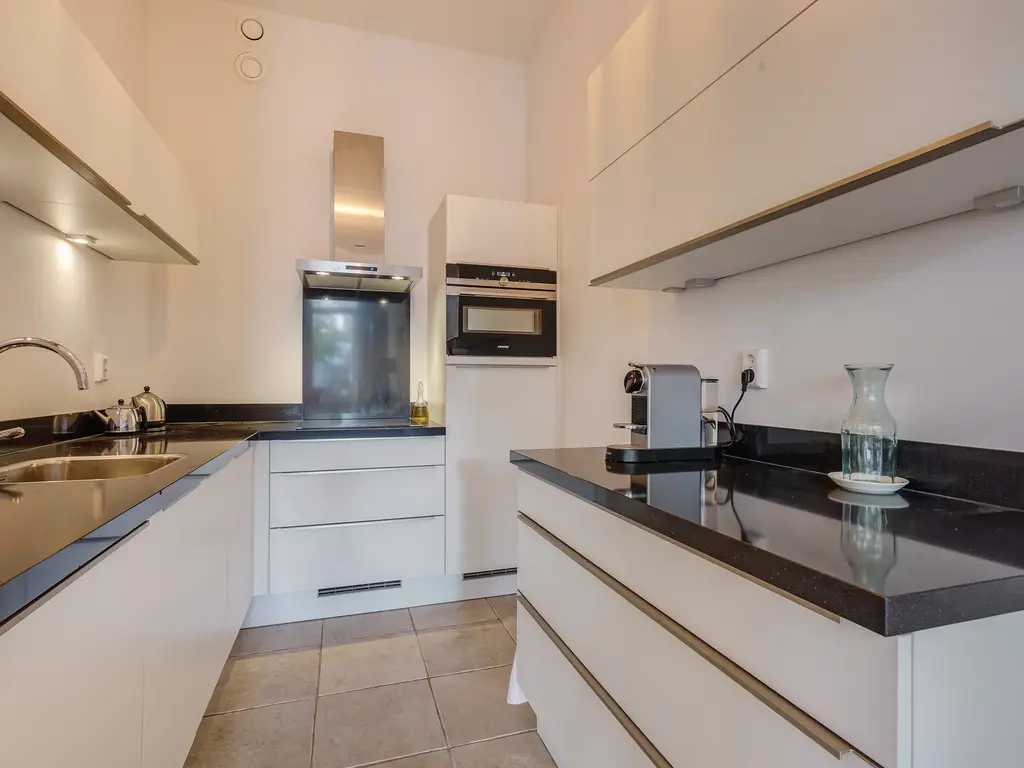 Houtweg 55, 'S-GRAVENHAGE