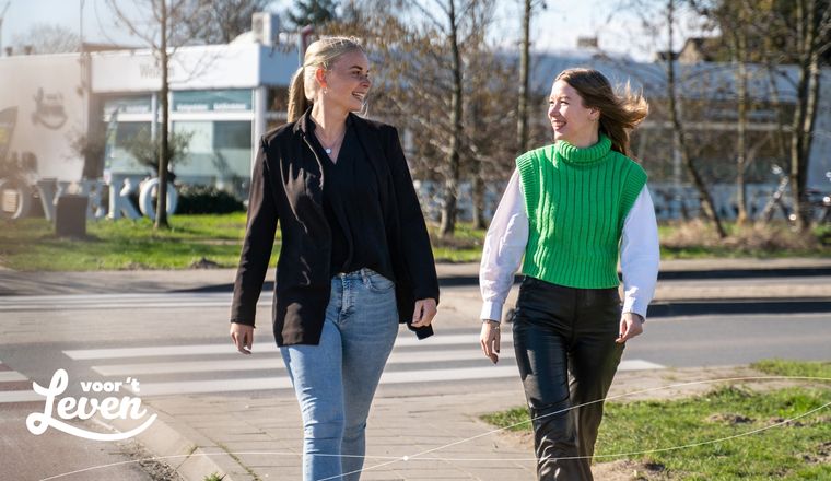 Hypotheekcontrollers Amke en Lieke: ‘Diversiteit, persoonlijk contact en het team maakt ons werk leuk!’