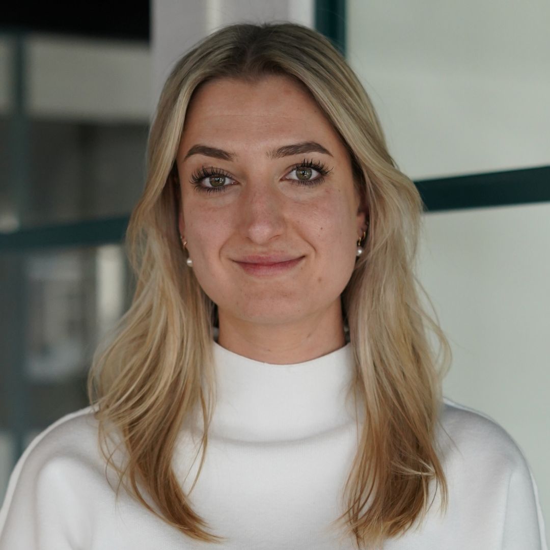 Eva Hoek