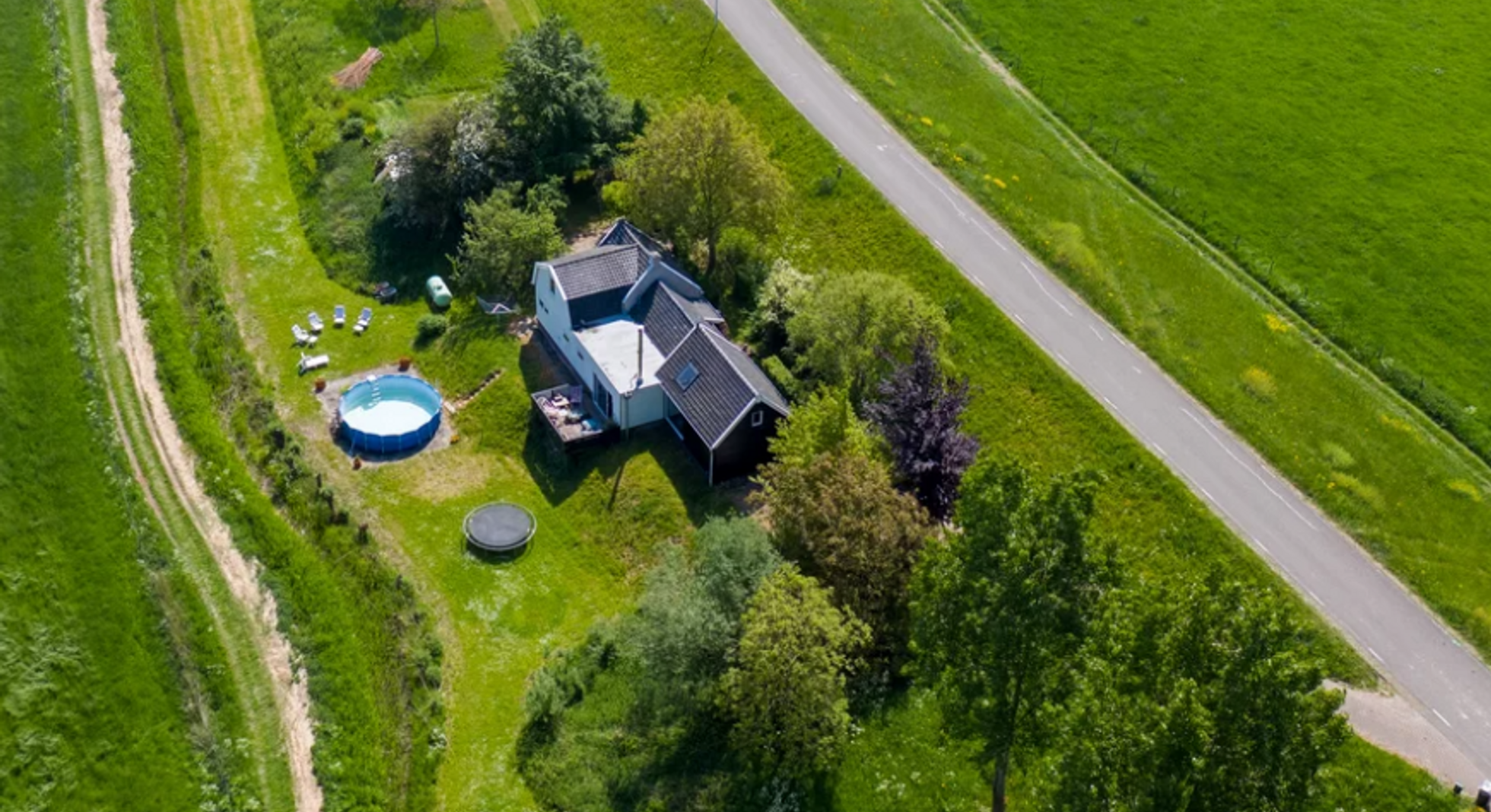 Dijkwoningen: voor een dijk van een woning draaien wij onze hand niet om