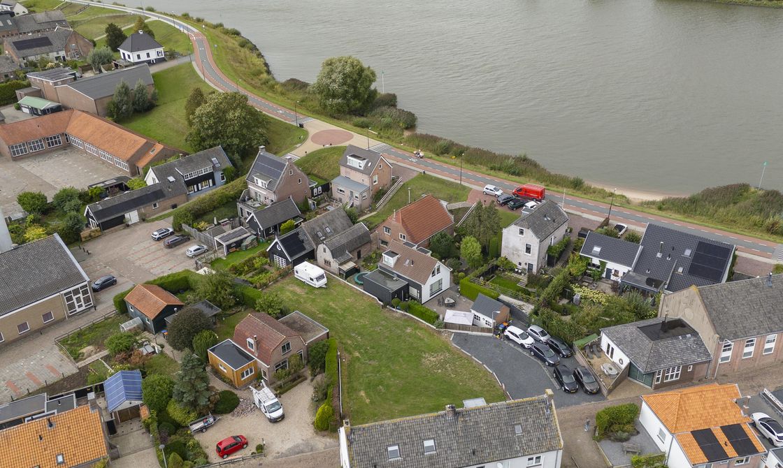 Waal - Bouwkavel Twee-onder-één kapwoning, afbeelding 3