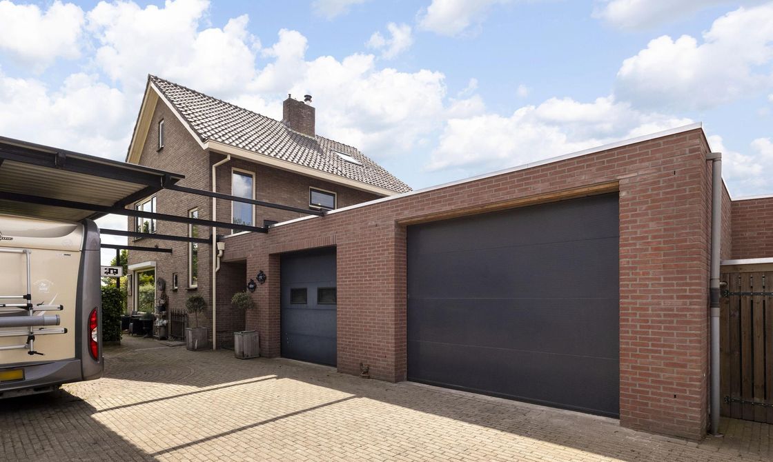 Latensteinse Rondweg 2a, afbeelding 1