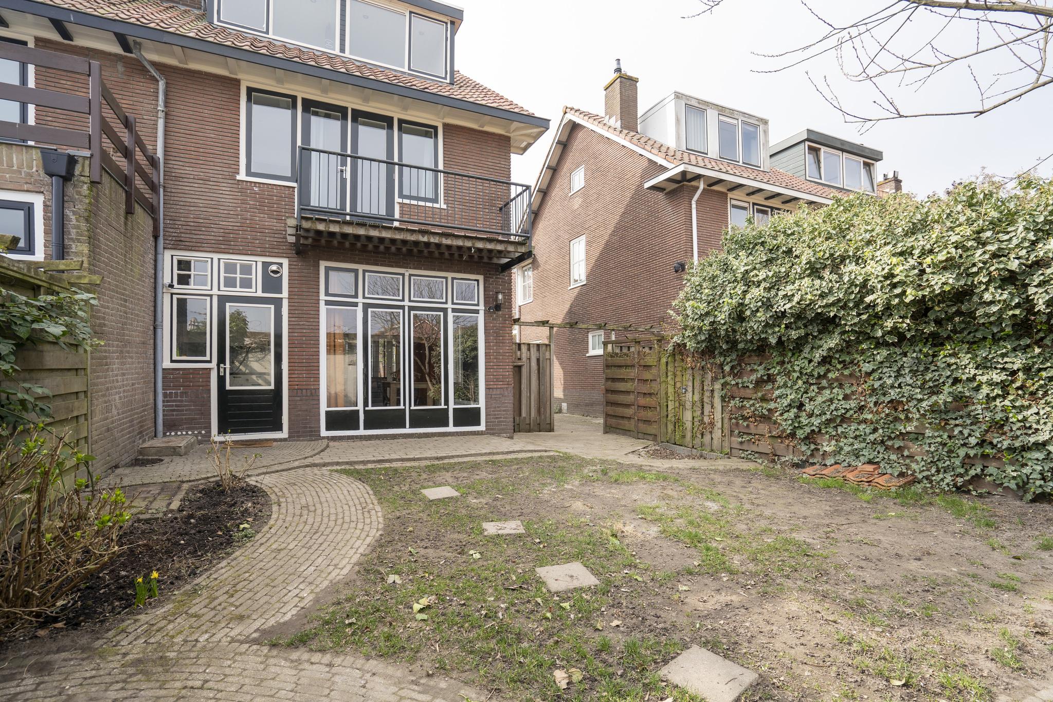 Burg. Gaarlandtstraat 37, afbeelding 2