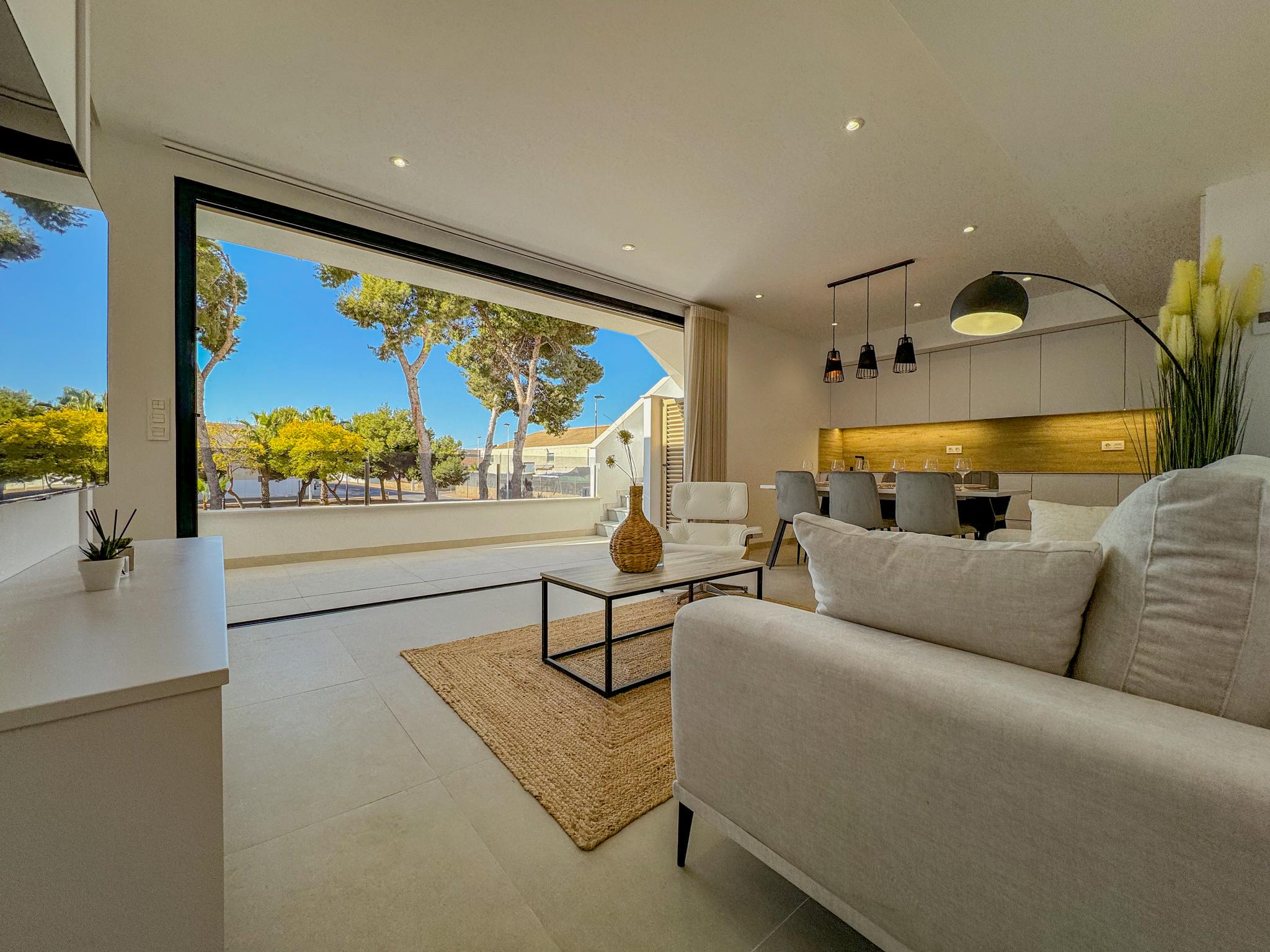 LLana Beach 26 , afbeelding 0