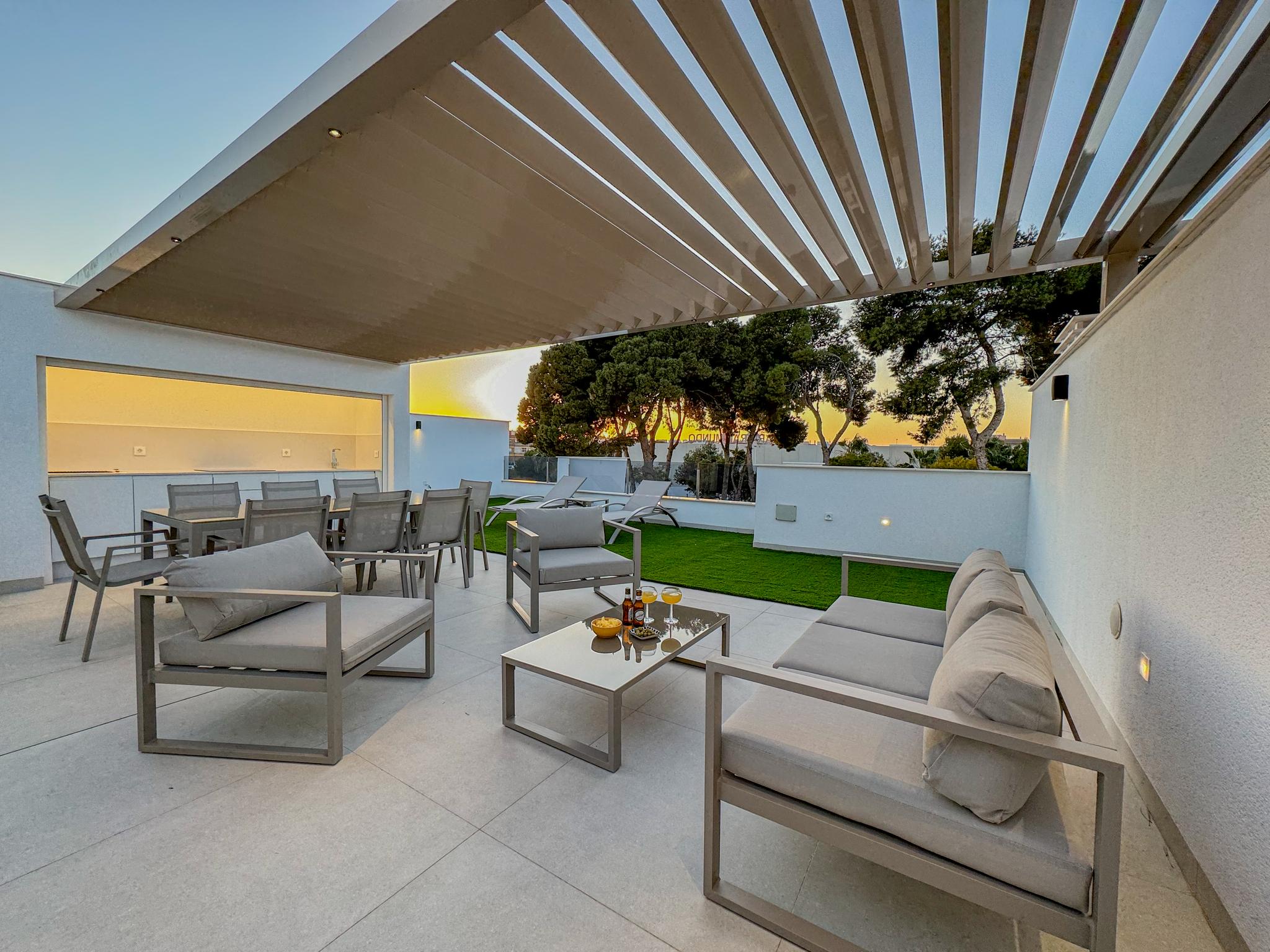 LLana Beach 26 , afbeelding 2