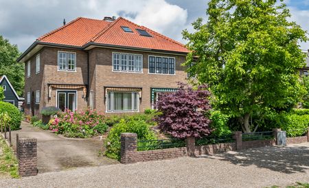 Van Dam van Isseltweg 9