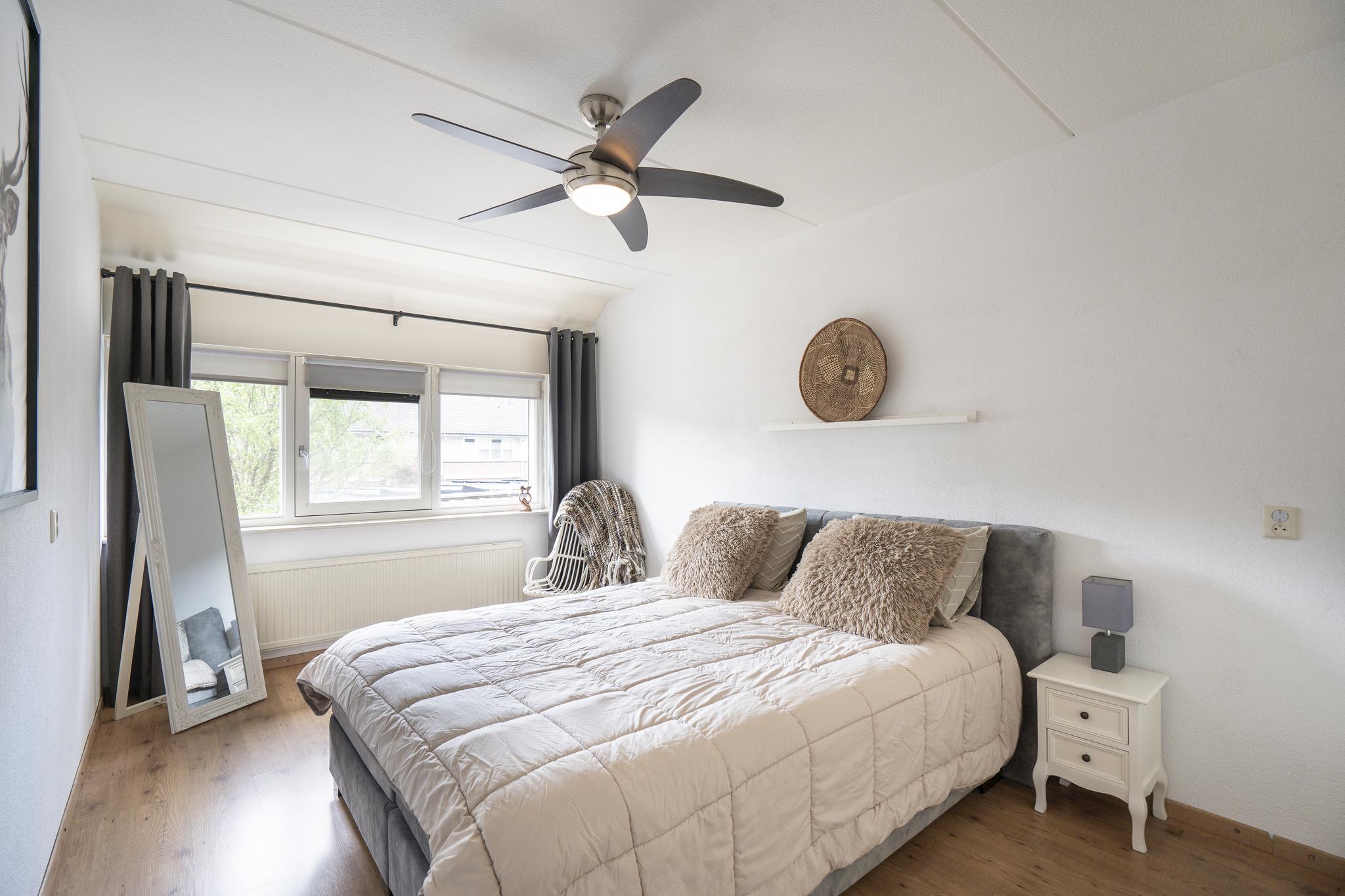 Troubadour 6, afbeelding 3