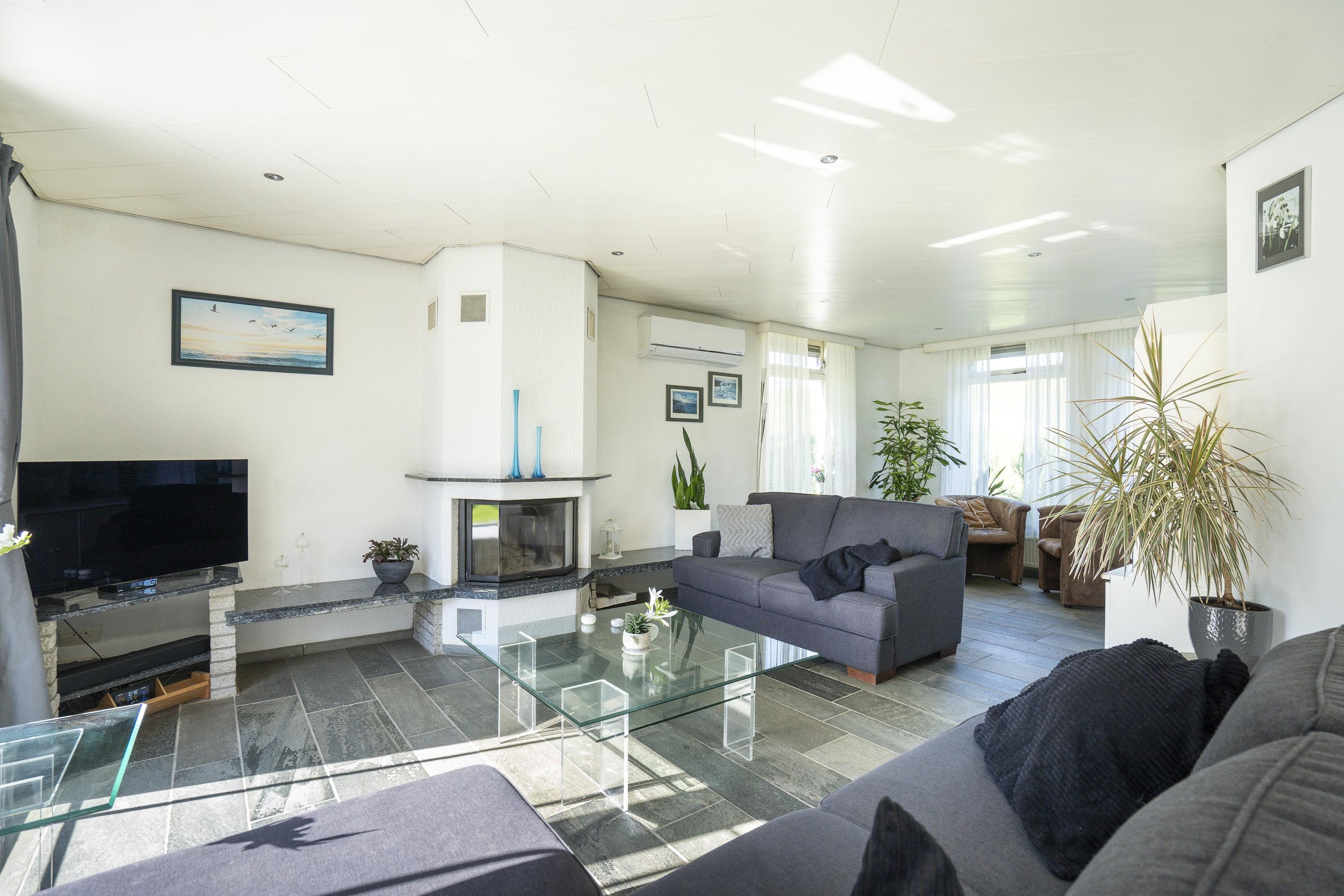 Zuiderlingedijk 245a, afbeelding 1