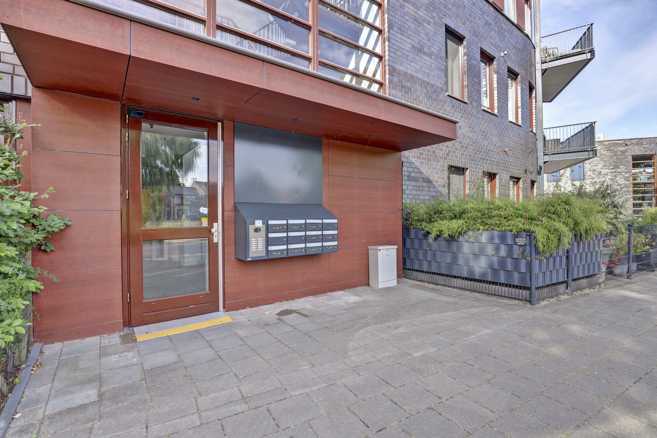 Triosingel 38c, afbeelding 1