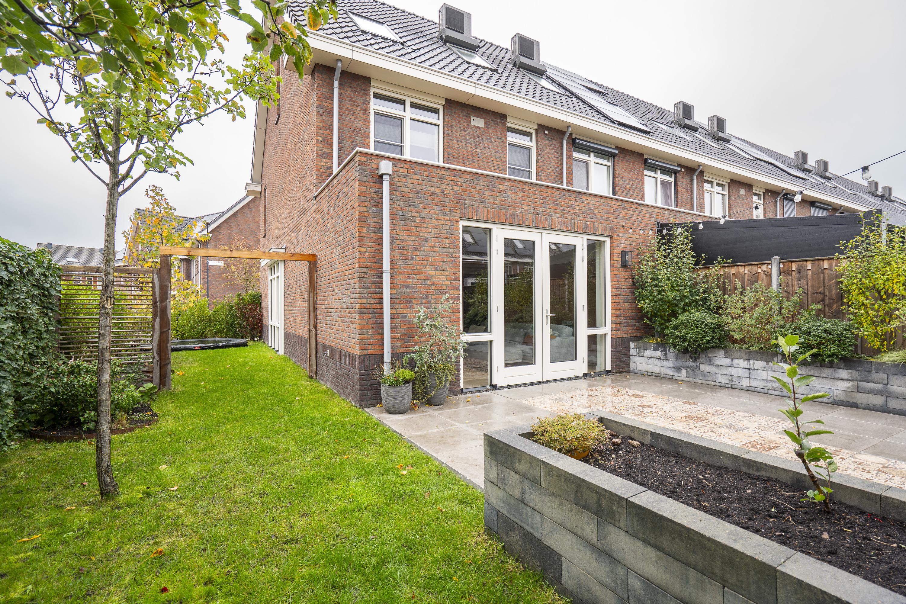 Suzanna van Oostdijkstraat 2, afbeelding 37