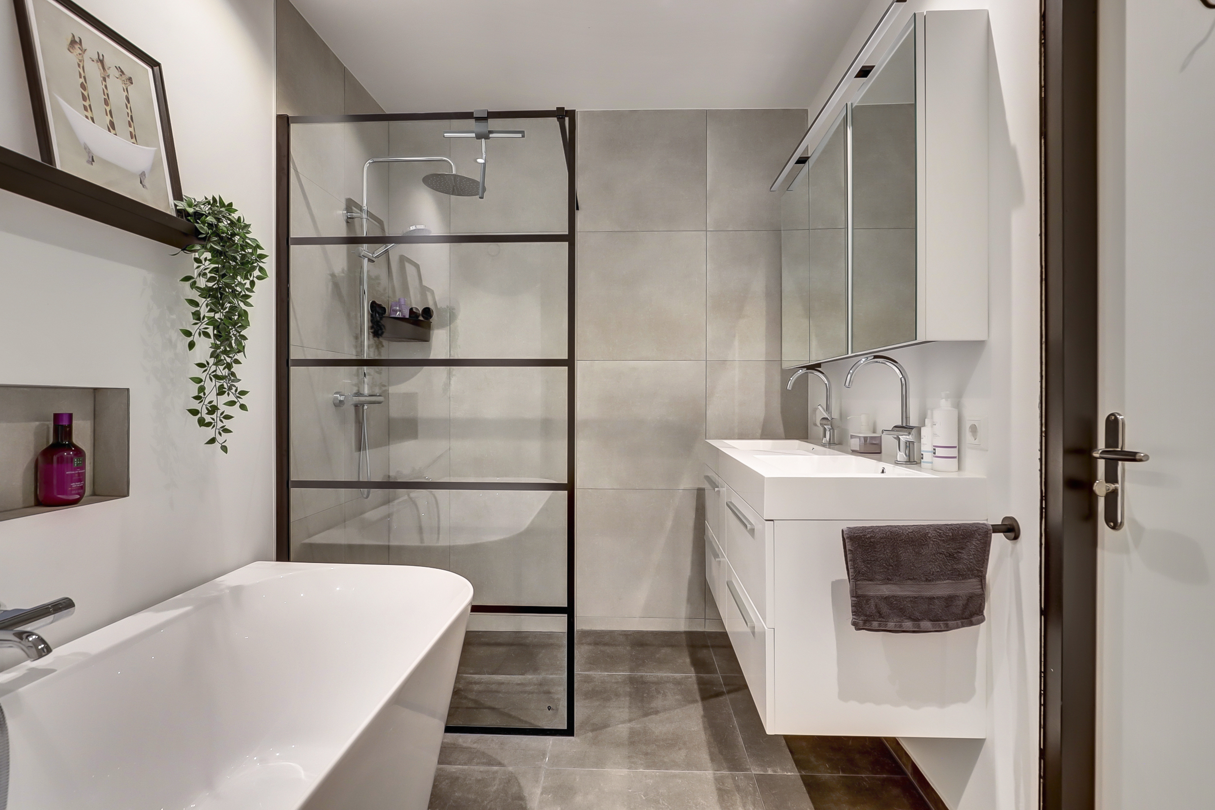 Dokter van Stratenweg 669, afbeelding 2