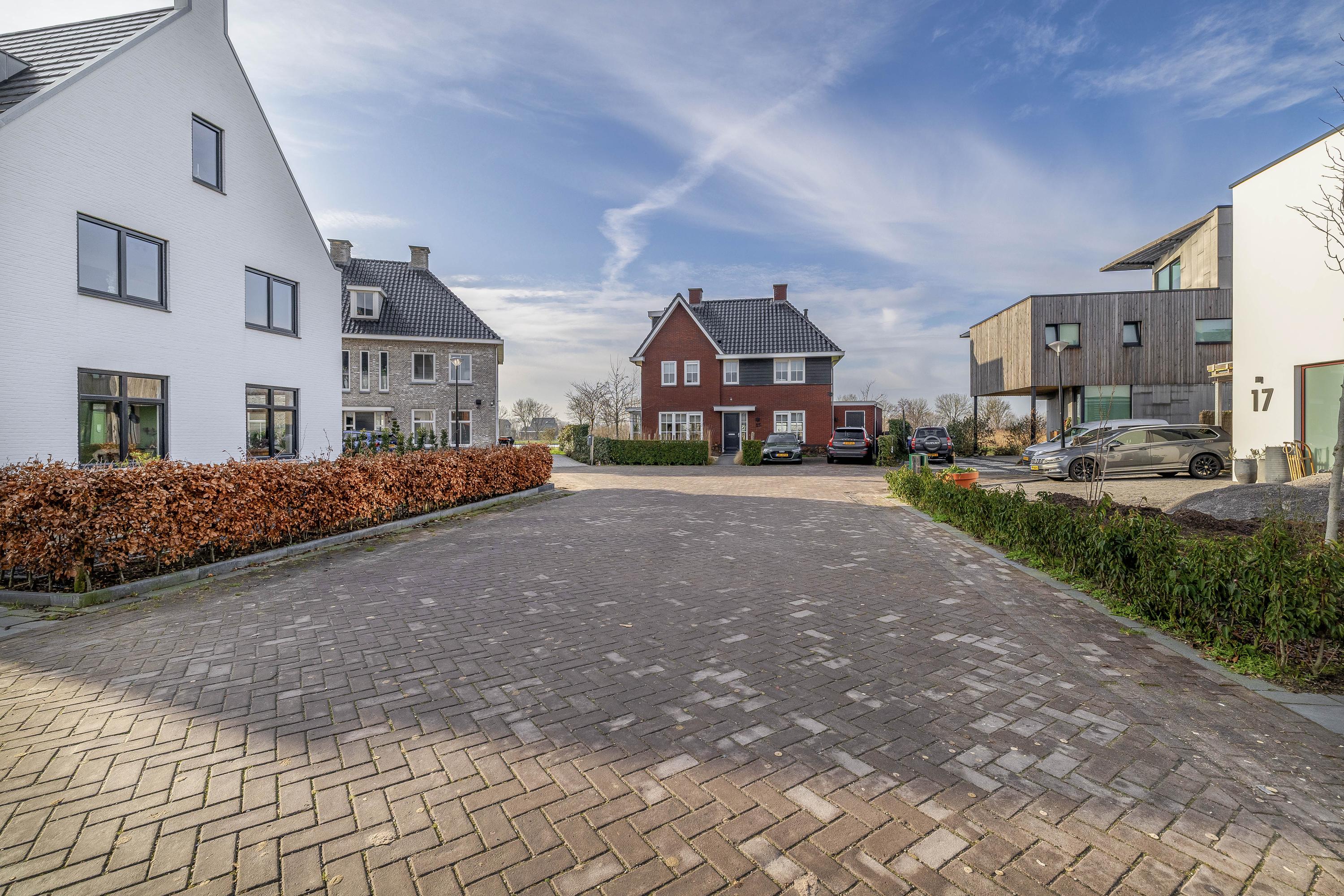 Emerald 13, afbeelding 55