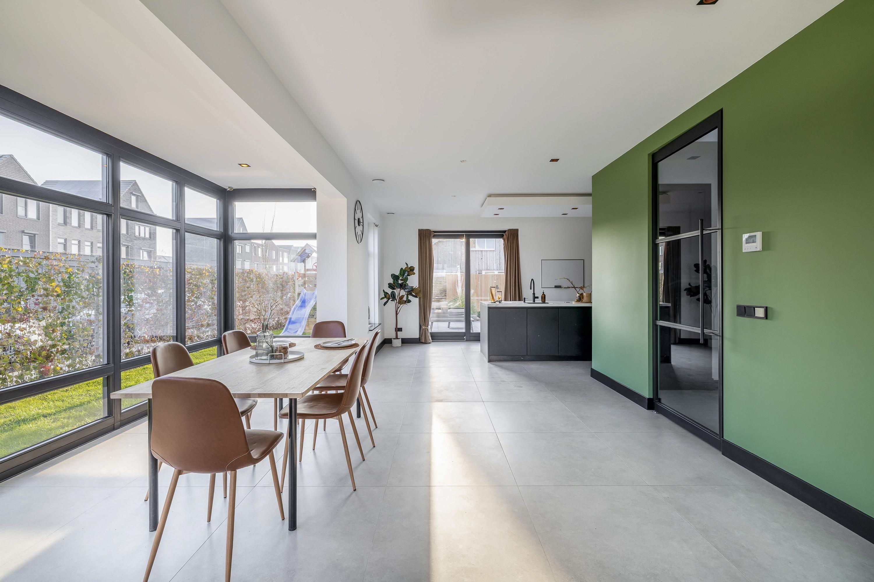 Emerald 13, afbeelding 16